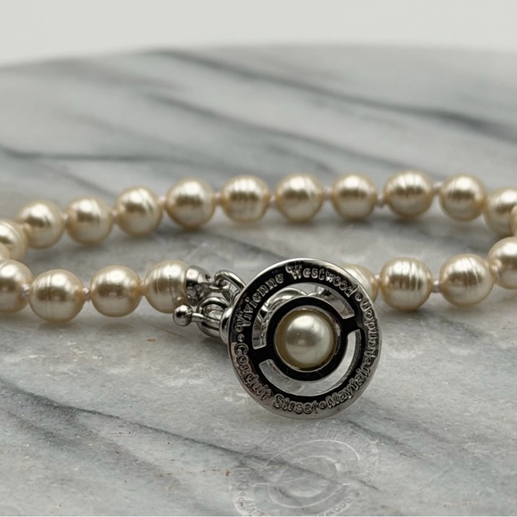 Vivienne Westwood Aleksa Baroque Faux Pearl Bracelet - Picture 5 of 7